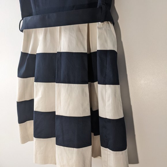 Banana Republic Factory Bold Stripe Fit & Flare Dress Navy White Size 4 PETITE - Picture 7 of 8